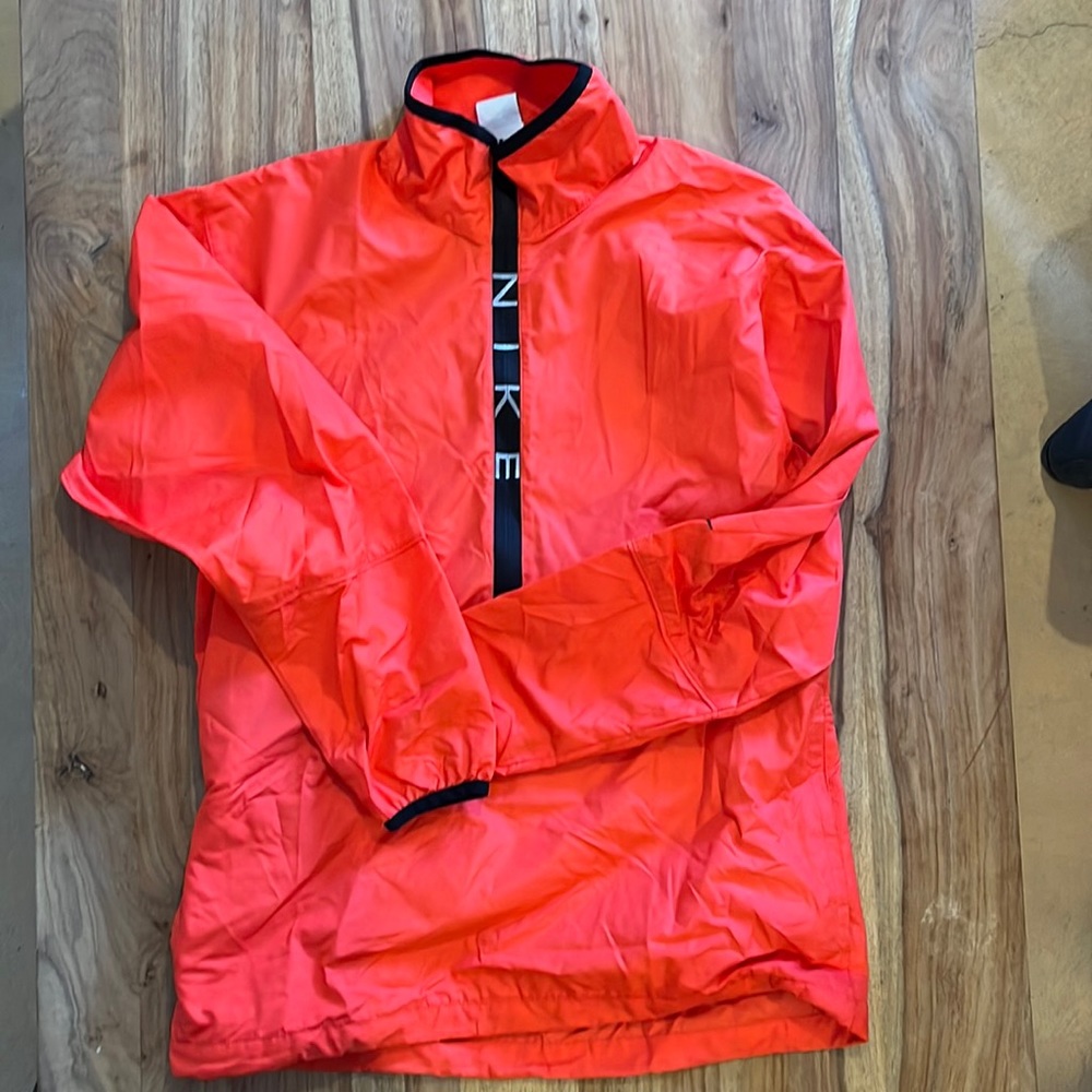 Nike windbreaker preowned good condition